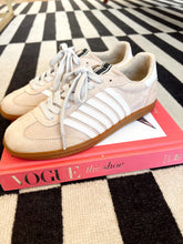 Load image into Gallery viewer, Stevie Low Top Sneakers- Beige