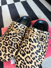 Load image into Gallery viewer, Azalea Clogs - Leopard