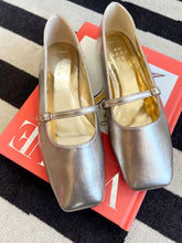 Load image into Gallery viewer, Adele Ballet Flat- Gold