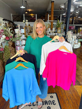 Load image into Gallery viewer, Ribbed Quarter Sleeve Round Neck Top
