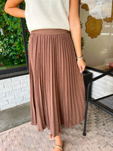 Load image into Gallery viewer, Elsey Plated Suede Maxi Skirt- Brown
