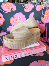 Load image into Gallery viewer, Lexie Platform Sandals -Natural Woven
