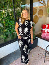 Load image into Gallery viewer, Makenna Damask Printed Knit Pant Set- Black
