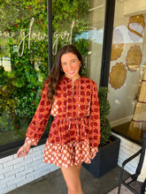 Load image into Gallery viewer, Wynn Floral Chainlink Printed Mini Dress- Pink/Burgundy
