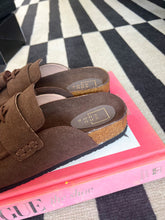 Load image into Gallery viewer, Ariana Suede Clogs - Brown
