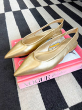 Load image into Gallery viewer, Amelia Slingback Flats -Gold
