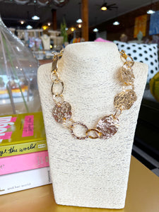 Gold Oval & Hammered Link Necklace