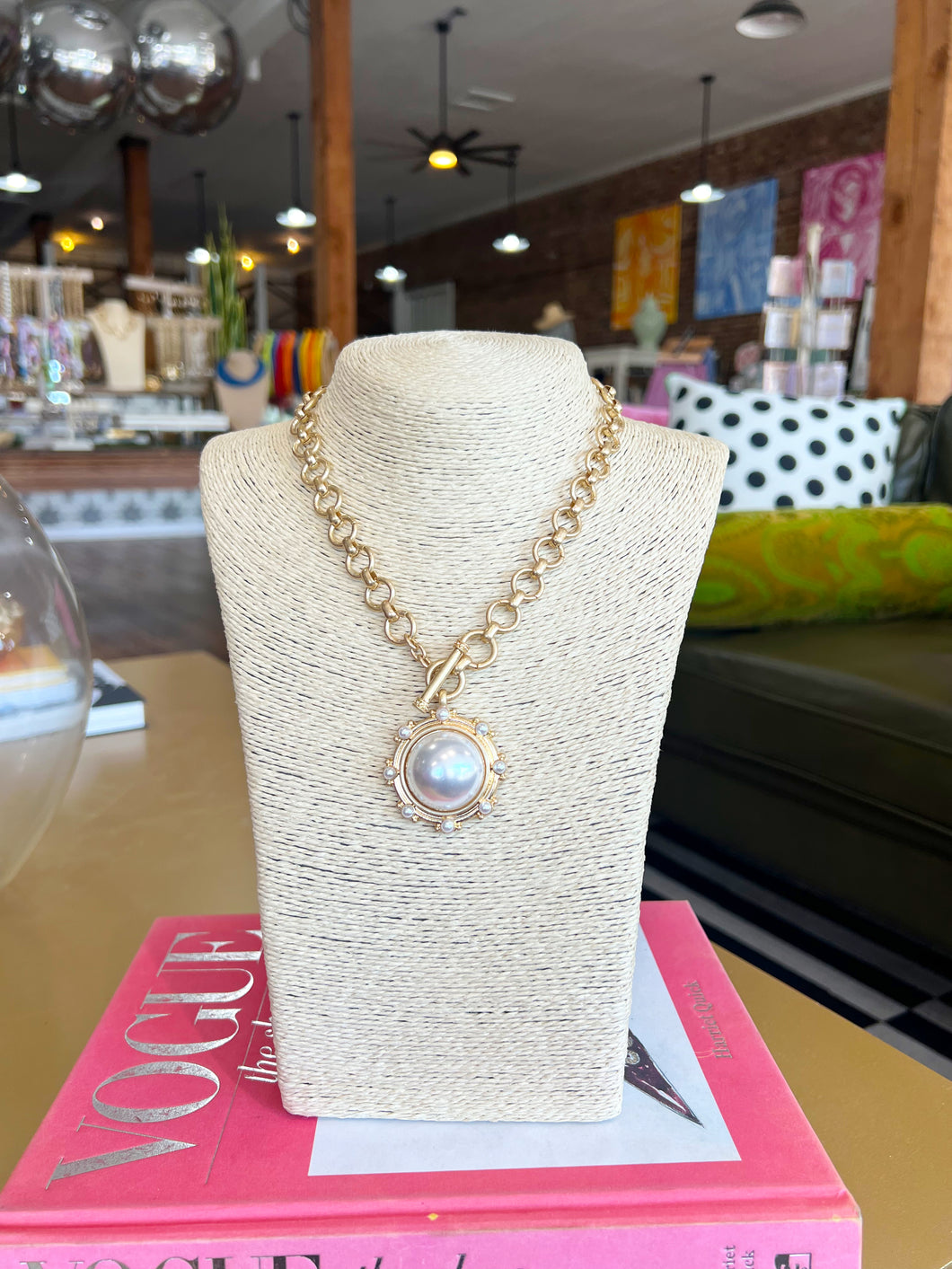 Gold Chunky Pearl Pendant Toggle Necklace