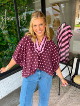 Load image into Gallery viewer, Linny Polka Dot Banded V-Neck Top- Burgundy
