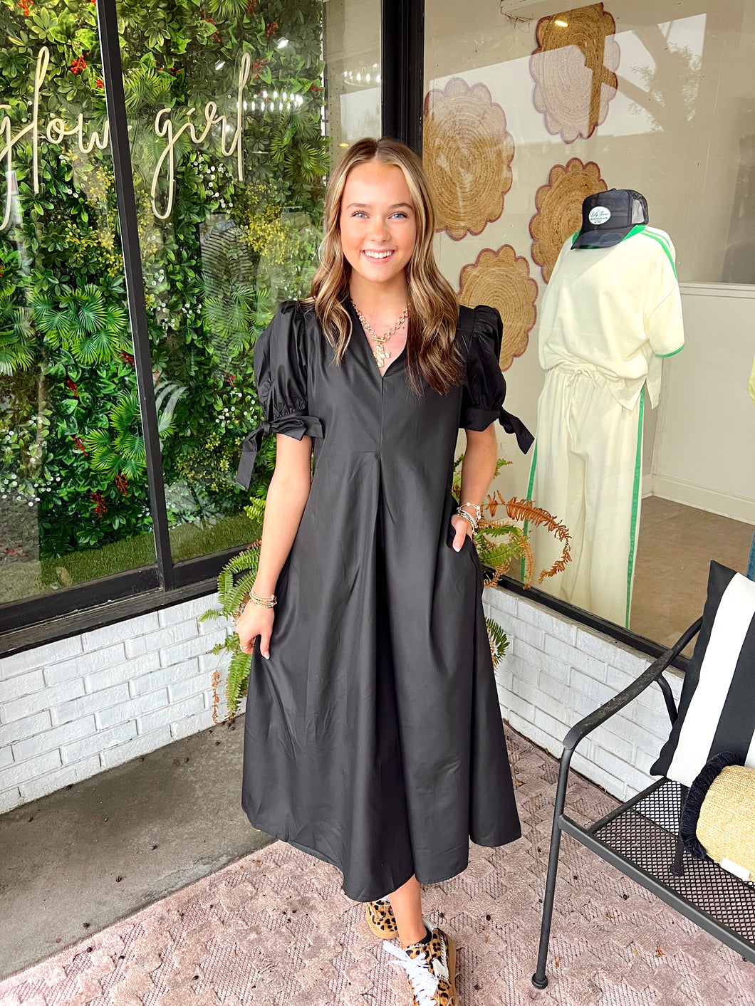Stella Collared V-Neck Midi Dress- Black