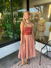 Load image into Gallery viewer, Wren Floral Chainlink Printed Midi Dress- Pink/Burgundy
