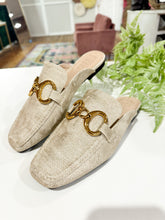 Load image into Gallery viewer, Andromeda Woven Loafer - Gold
