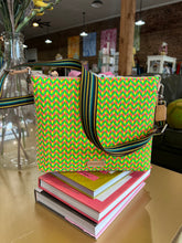Load image into Gallery viewer, Downtown Crossbody - Sunny
