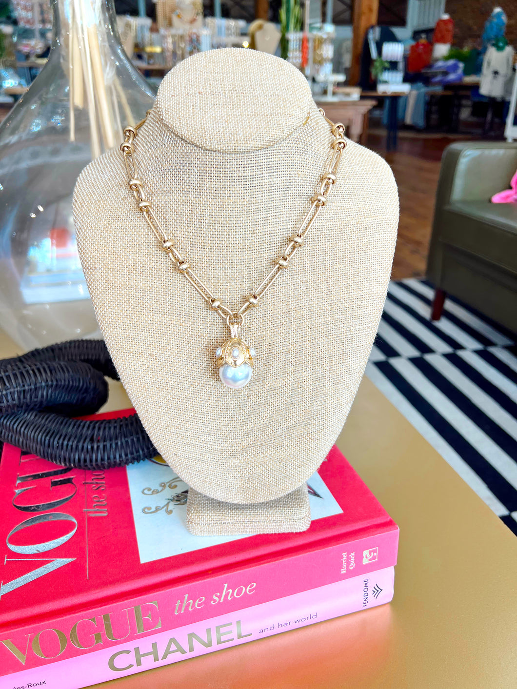 Gold Chunky Pearl Accent Necklace