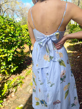 Load image into Gallery viewer, Farrah Floral Scallop Midi Dress- Blue
