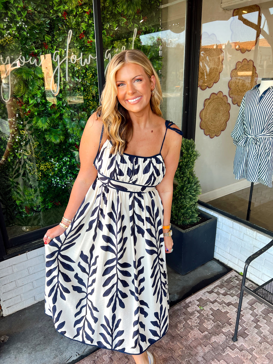 Birdie Botanical Print Ruched Midi Dress- Navy