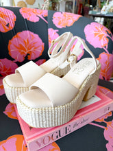 Load image into Gallery viewer, Arden Woven Platform Sandals - Cream
