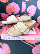 Load image into Gallery viewer, Delphine Slide Sandals - Raffia
