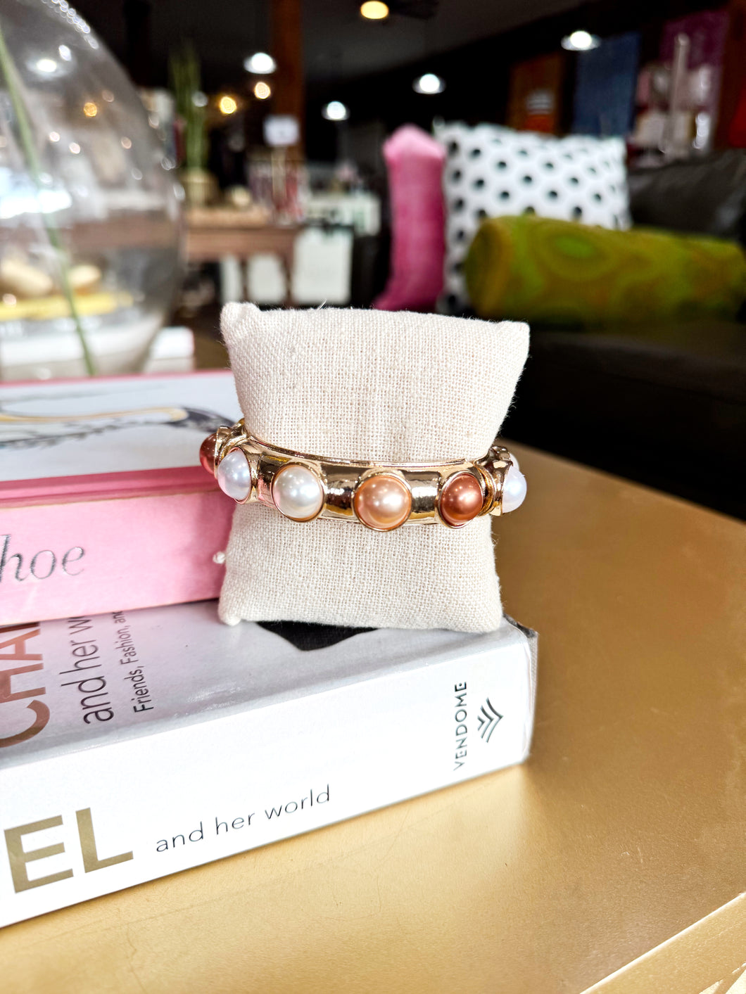 Pearl Station Stretch Bracelet -Brown/Cream