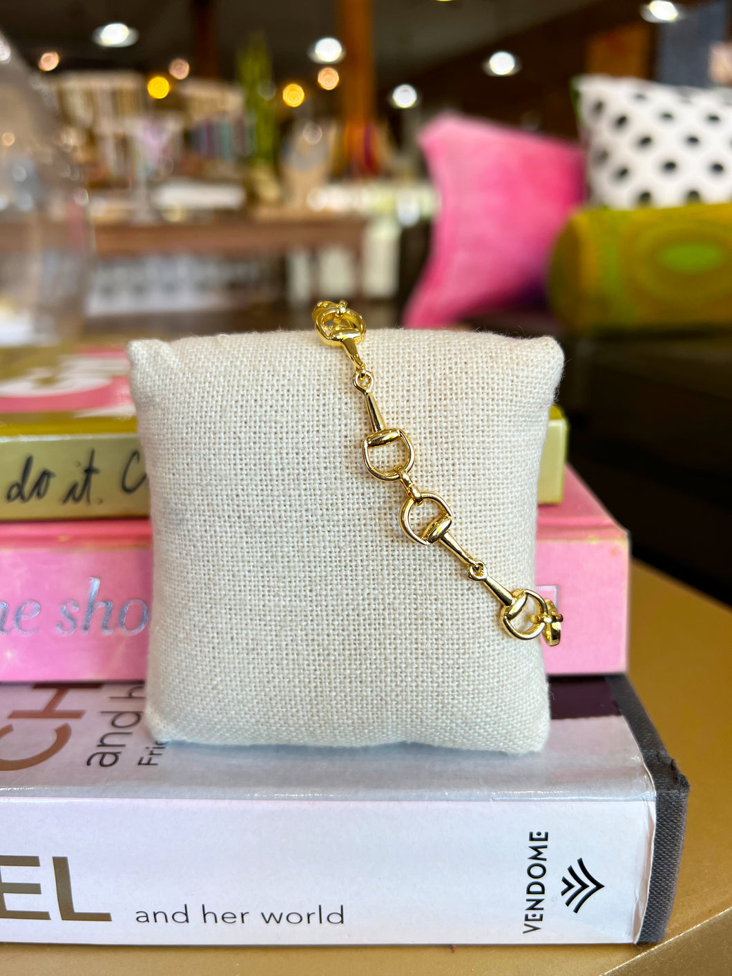 Gold Dainty Horsebit Magnetic Bracelet
