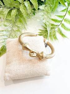 Twisted Buckle Cable Bracelet- Matte Gold