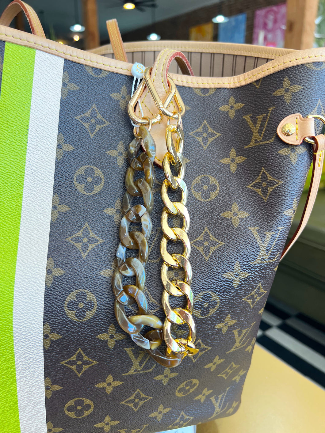 Chunky Acrylic Bag Charm-Brown