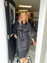 Load image into Gallery viewer, Jessica Button Down Midi Dress- Black
