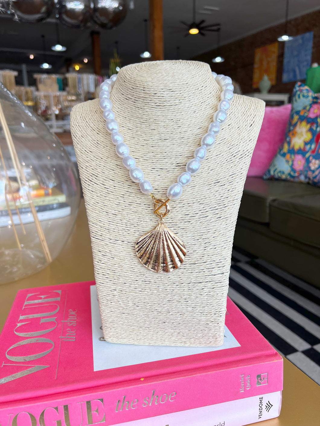 Gold Pearl Beaded Chunky Shell Necklace
