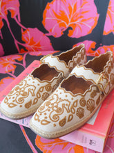 Load image into Gallery viewer, Ariana Espadrille Embroidered Flats-Tan
