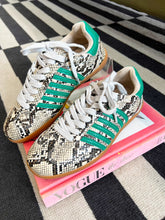 Load image into Gallery viewer, Stevie Snake Printed Sneakers
