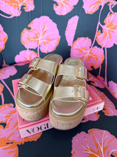 Load image into Gallery viewer, Lucinda Chunky Slide Sandals-Gold
