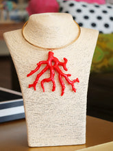 Load image into Gallery viewer, Red Chunky Coral Pendant Choker
