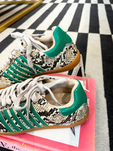 Load image into Gallery viewer, Stevie Snake Printed Sneakers
