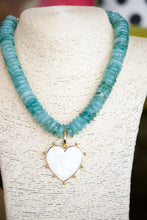 Load image into Gallery viewer, Chunky Beaded Heart Pendant Necklace - Green
