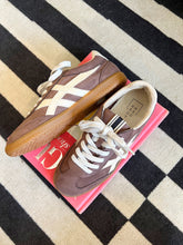 Load image into Gallery viewer, Sasha Suede Sneakers - Brown
