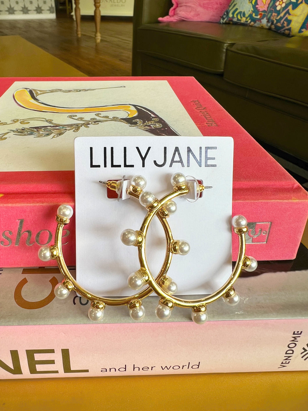 Gold Pearl Stationed Hoops