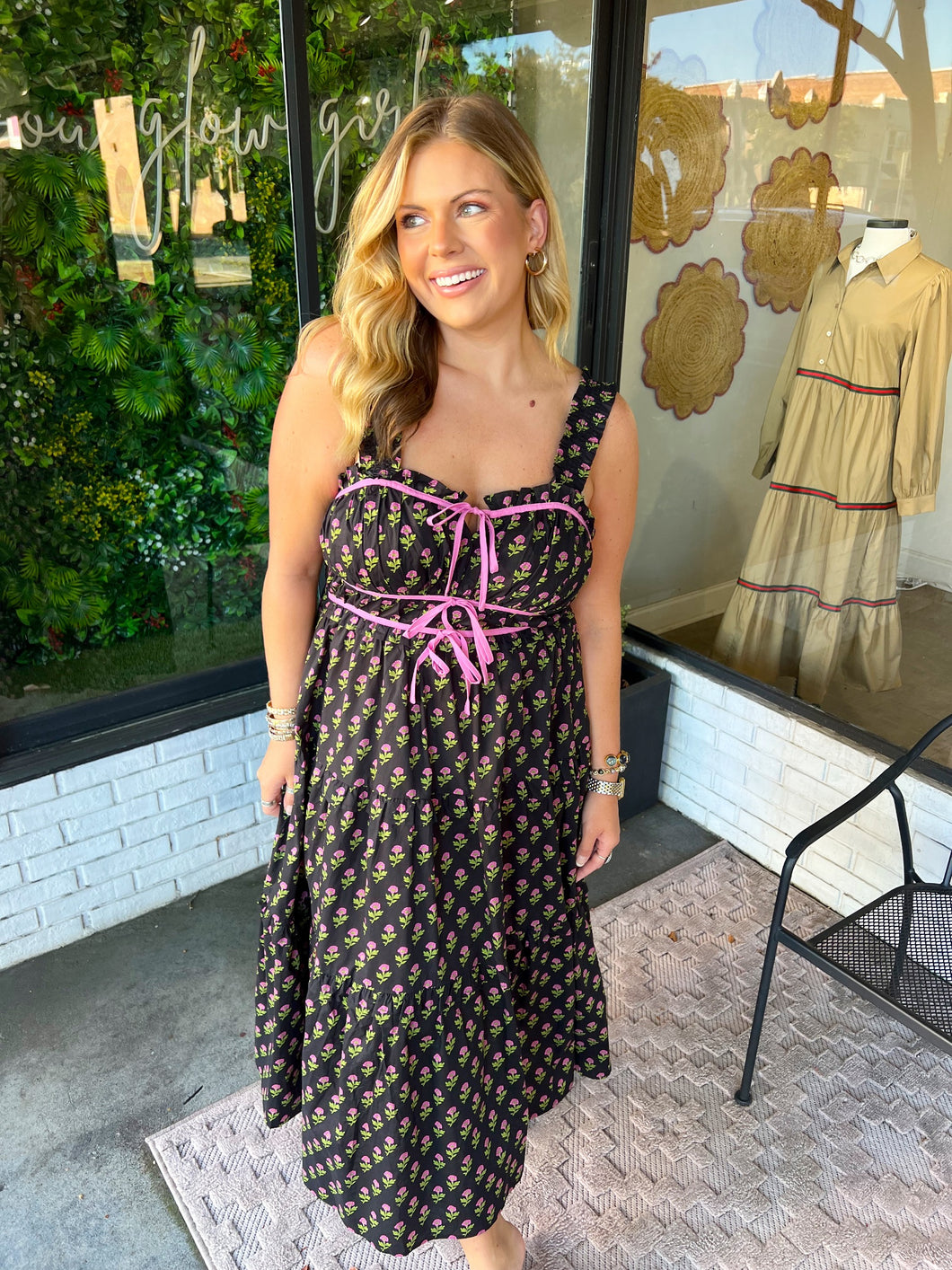 Sutton Floral Ruched Bow Midi Dress- Black