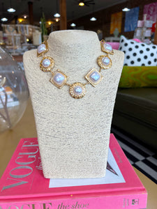 Gold Vintage Pearl Frame Necklace