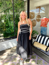 Load image into Gallery viewer, Mary Jane Poplin Midi Dress- Black
