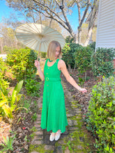 Load image into Gallery viewer, Arie Sleeveless Eylet Button Up Midi Dress- Kelly Green
