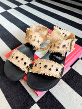 Load image into Gallery viewer, Cindy Raffia Wrap Sandals -Natural
