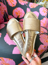 Load image into Gallery viewer, Troller Slide Sandals - Gold
