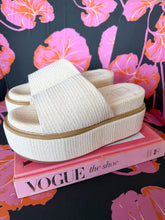 Load image into Gallery viewer, Lexie Platform Sandals -Cream Woven

