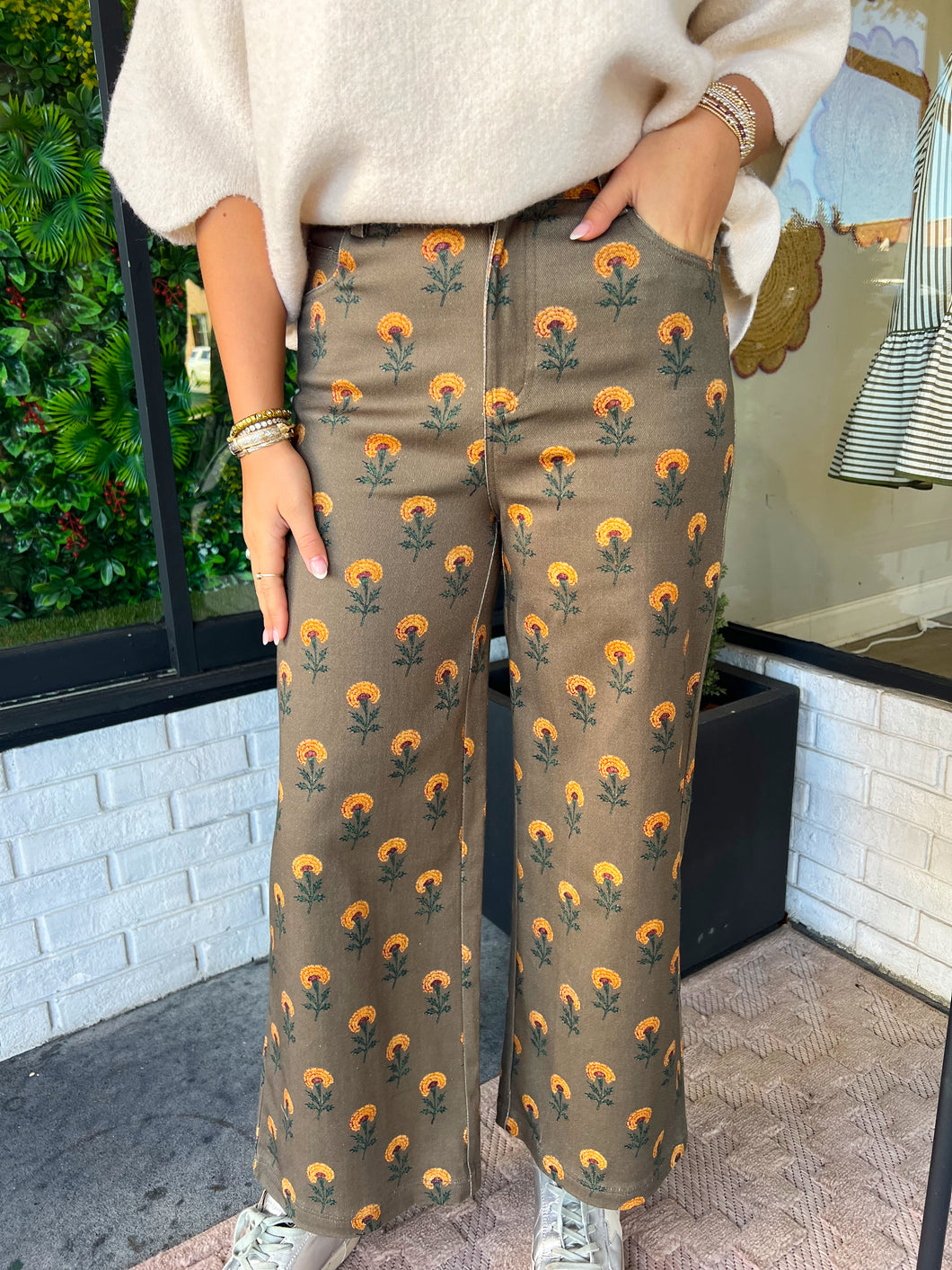 Bryn Botanical Printed Wide Leg Pants - Olive