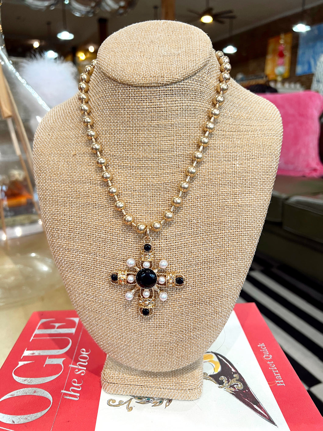 Gold Beaded Ball Baroque Pendant Necklace -Black