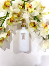 Load image into Gallery viewer, Thomas Blonde Hand Soap- Blonde
