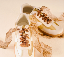 Load image into Gallery viewer, Ribbon Shoelaces - Cheetah
