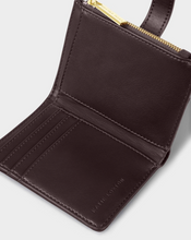 Load image into Gallery viewer, Orin Suede Twist Lock Wallet - Chocolate
