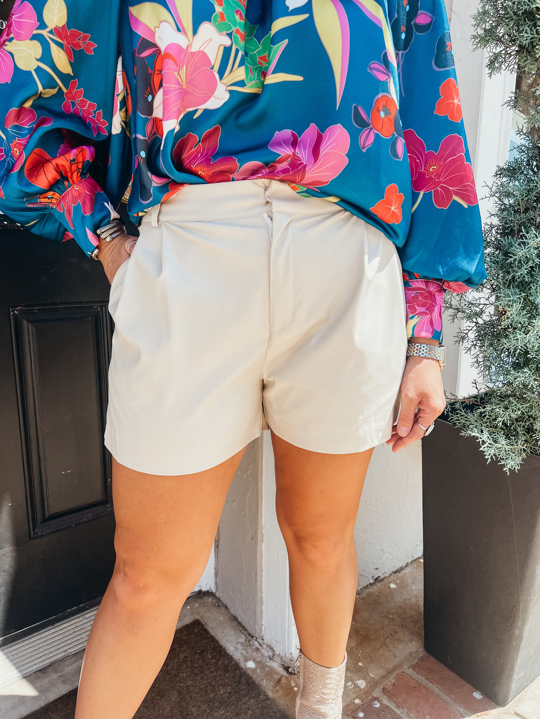 Tatum Faux Leather Shorts- Natural